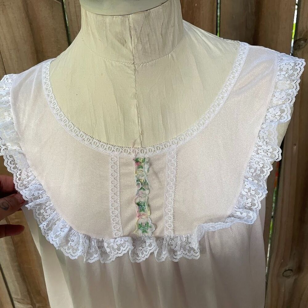 Vintage 70s SEARS Pink Nylon Modest Coquette NIGHT GOWN M